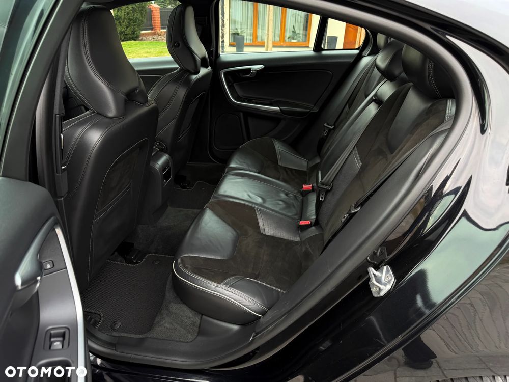 Volvo S60 D4 Drive-E R-Design Momentum - 14