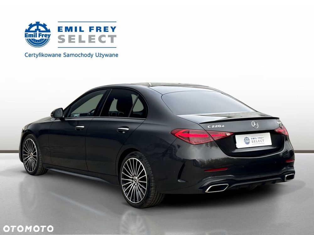 Mercedes-Benz C-Class 2024 photo 3