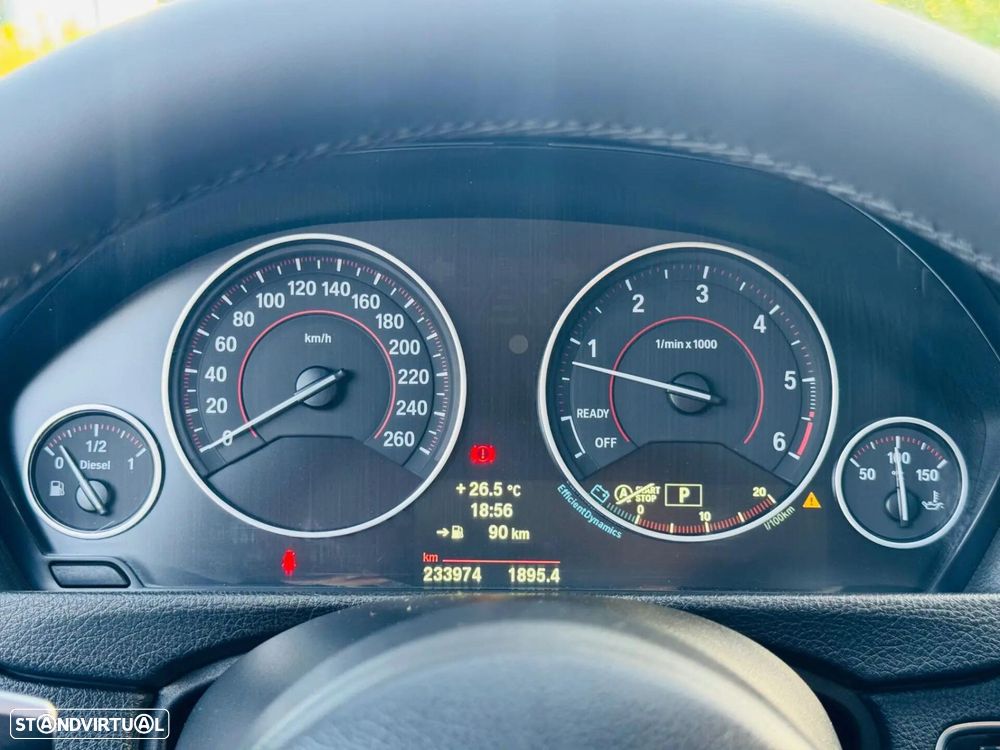 BMW 335 d xDrive Auto Pack M - 32