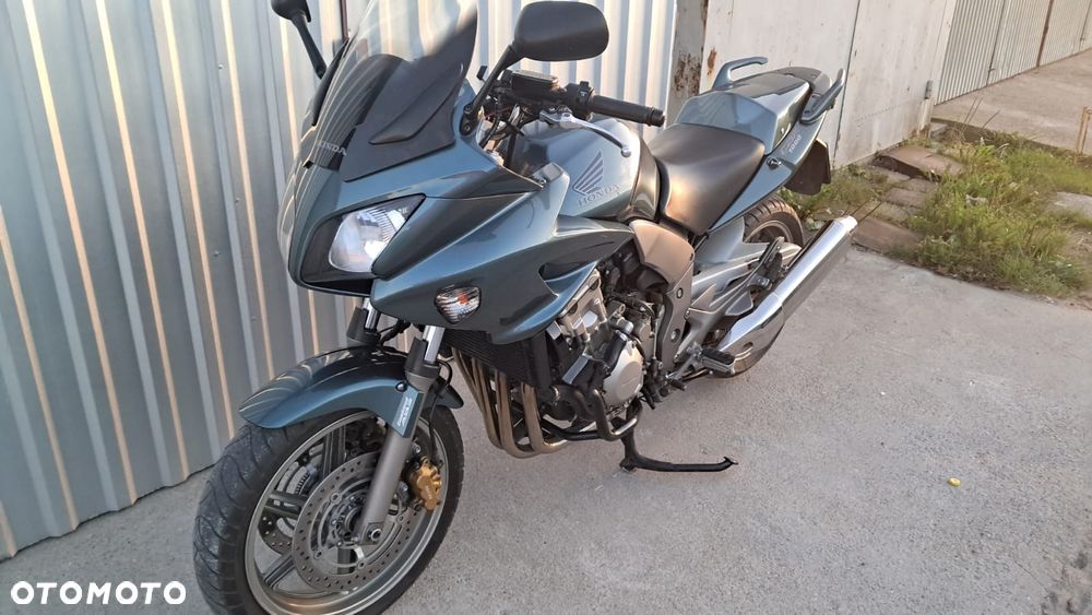 Honda CBF - 4