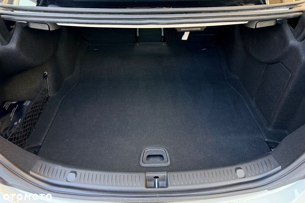 Mercedes-Benz Klasa E 220 d 4-Matic AMG - 30