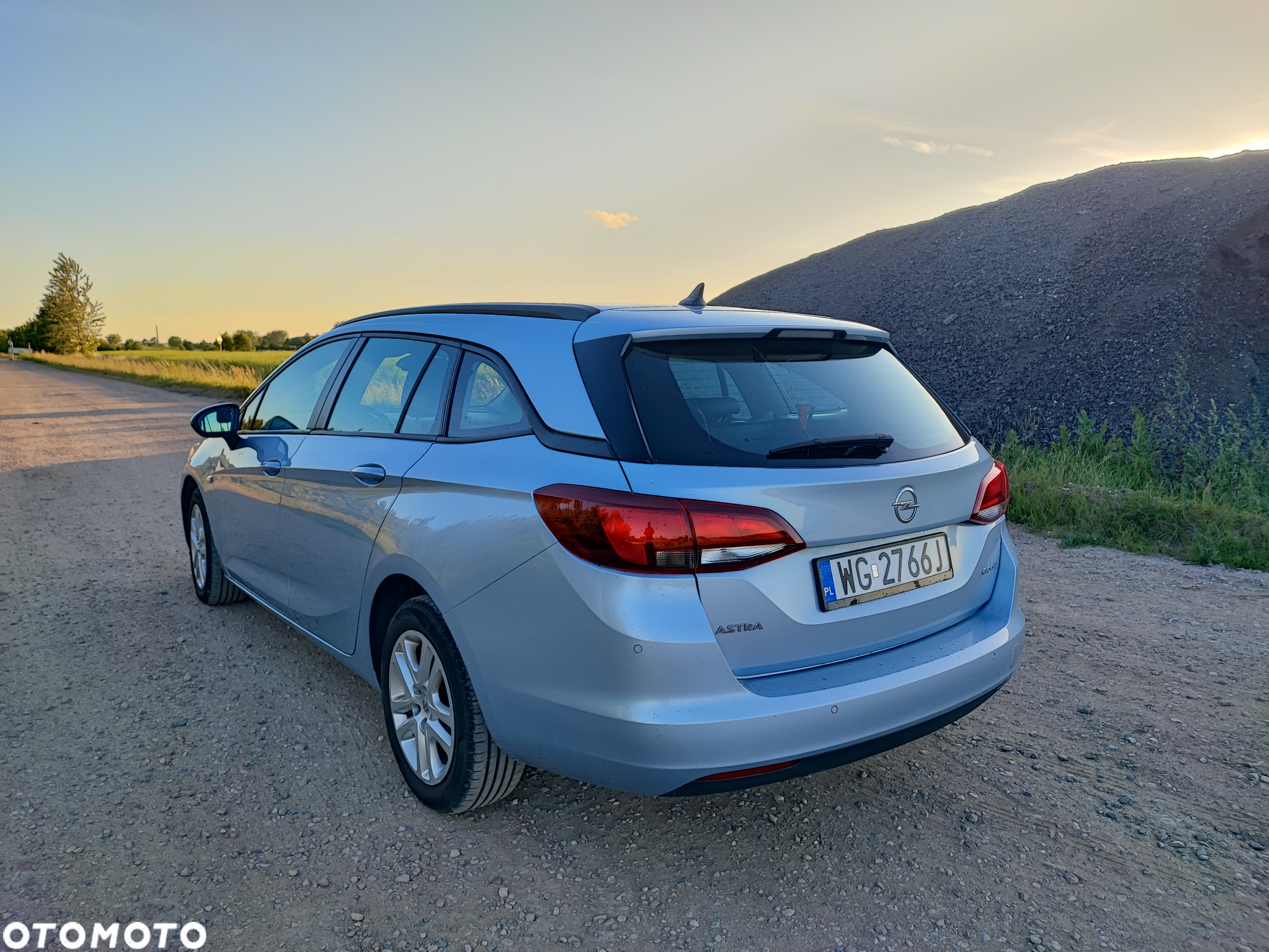 Opel Astra IV 1.6 CDTI Enjoy - 4