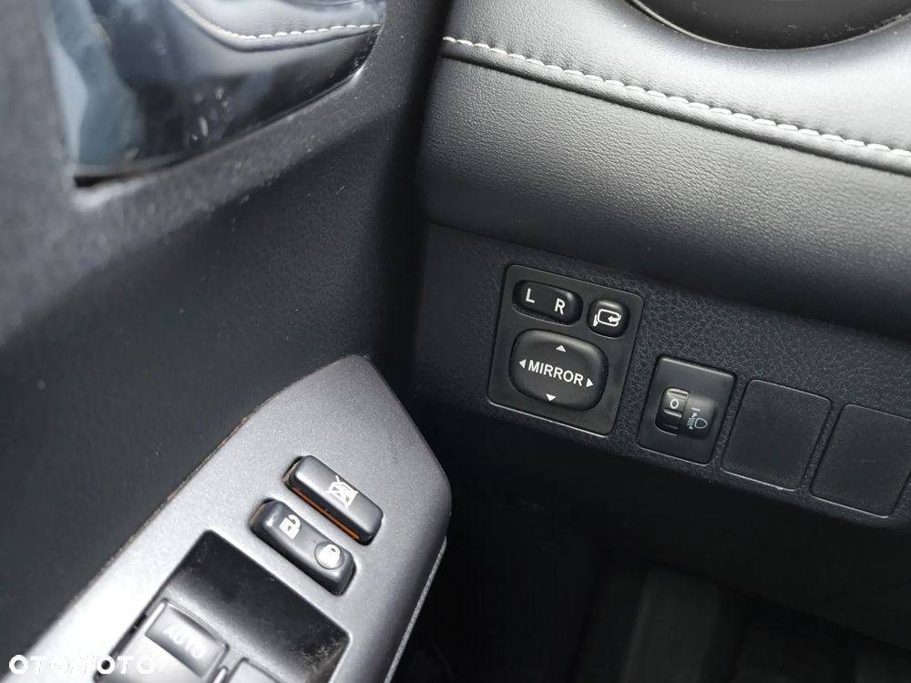 Toyota RAV4 2.0 D-4D 4x2 Start-Stop Executive - 31