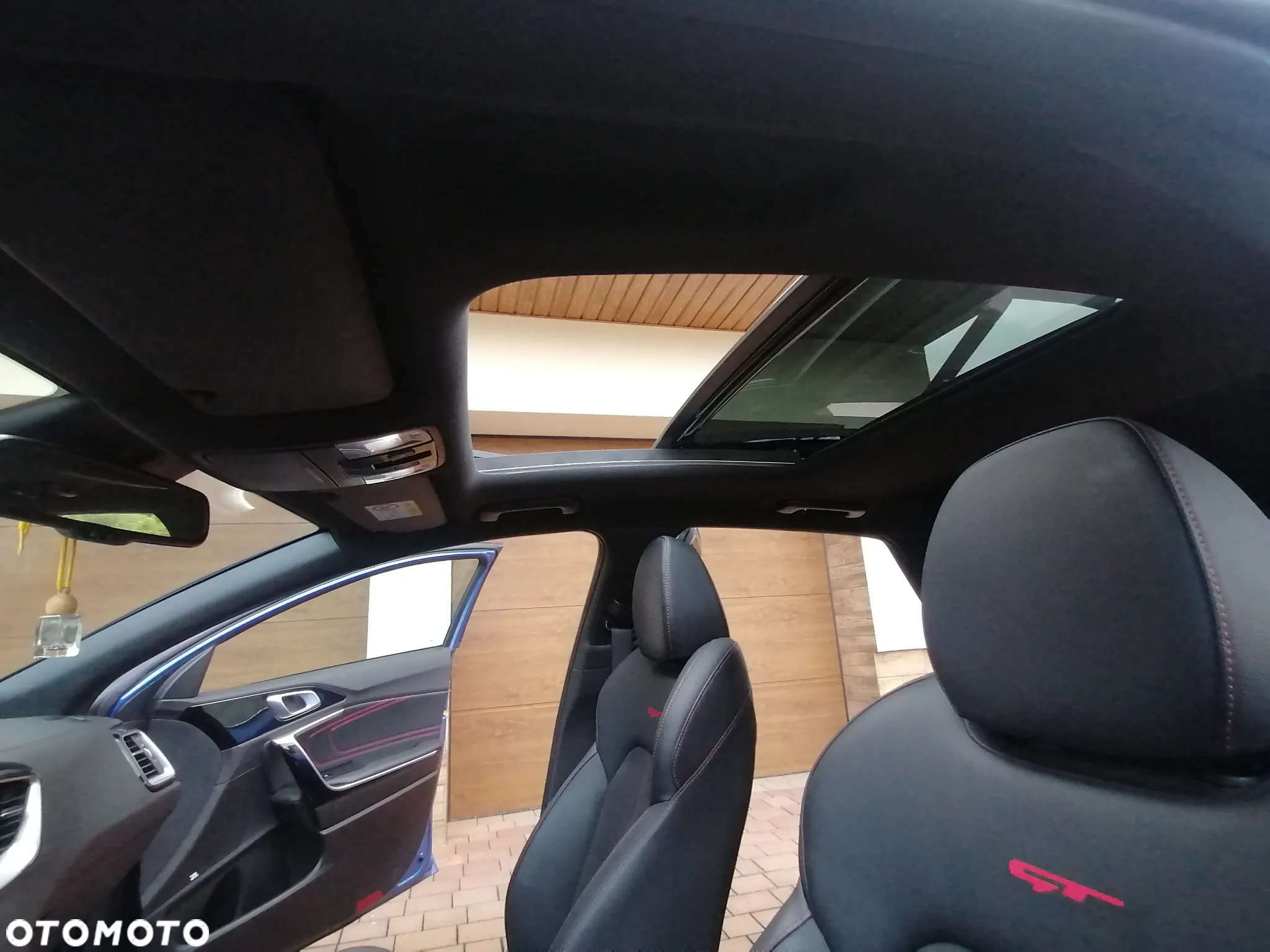 Kia ProCeed 1.6 T-GDI GT DCT - 14