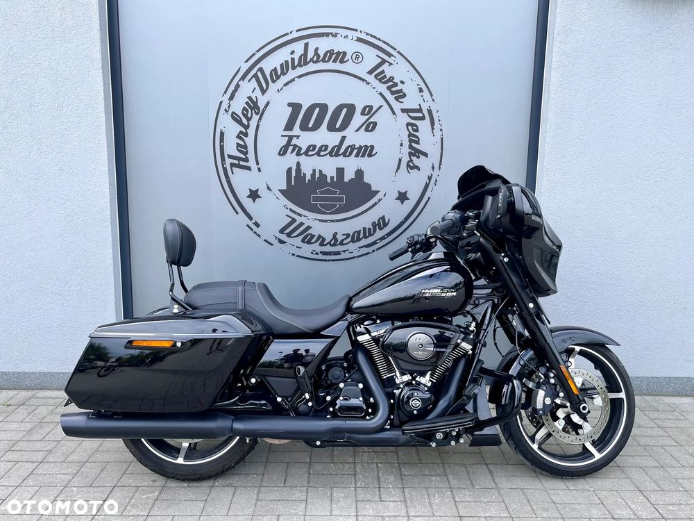 Harley-Davidson Touring Street Glide - 2