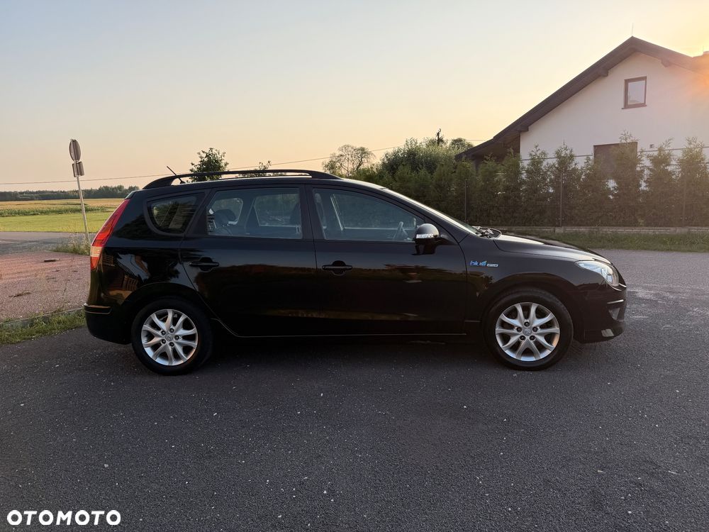 Hyundai i30 i30cw 1.4 blue Comfort - 18