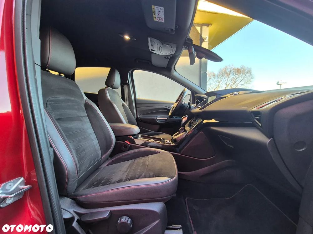 Ford Kuga 1.5 EcoBoost 4x4 ST-Line - 25