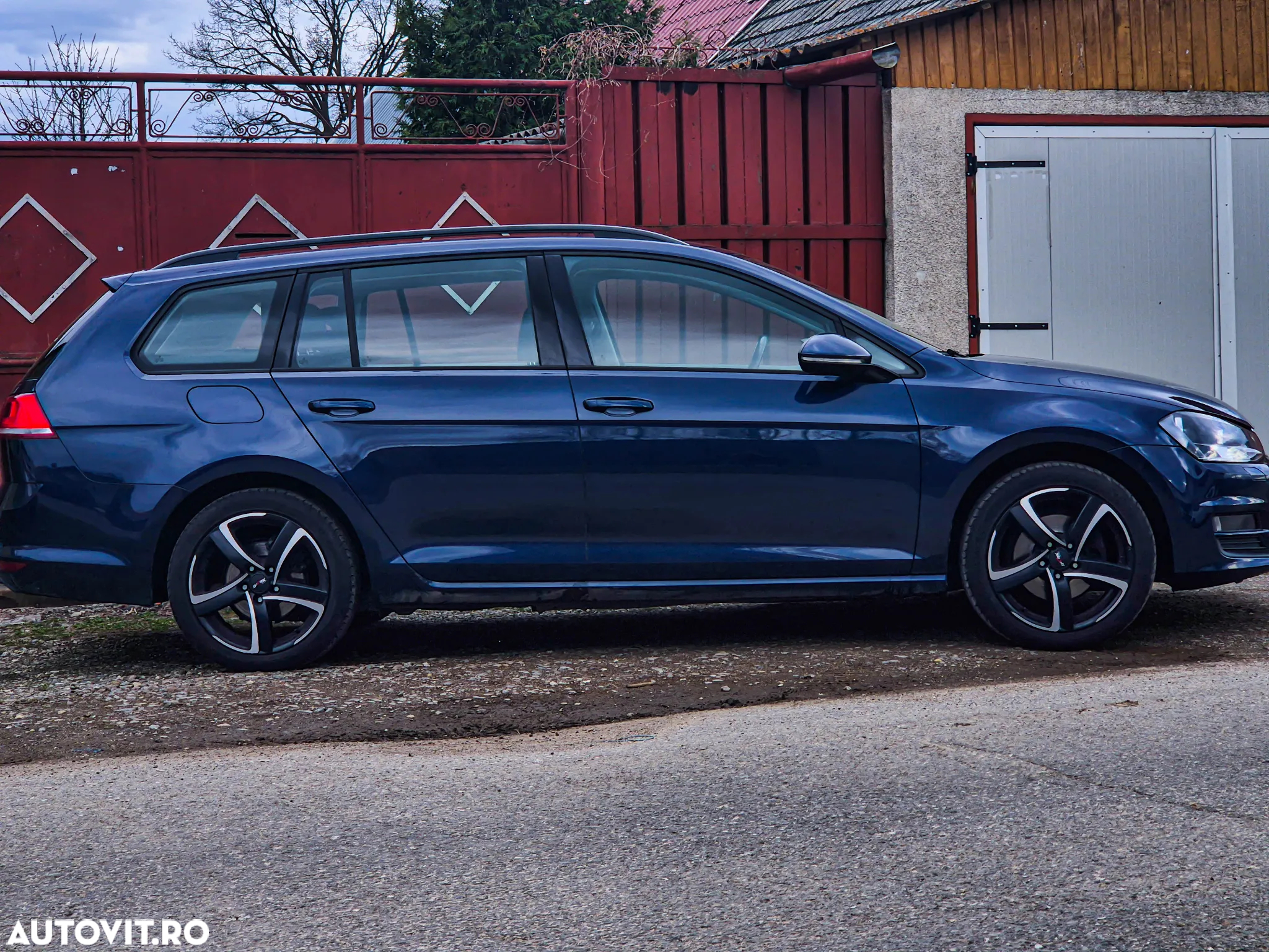 Volkswagen Golf 1.6 TDI DPF DSG BlueMotion Technology Trendline - 6