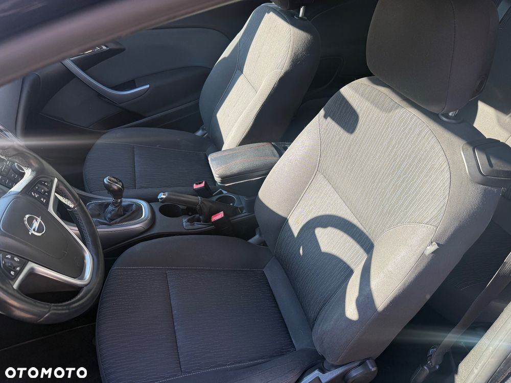 Opel Astra - 10