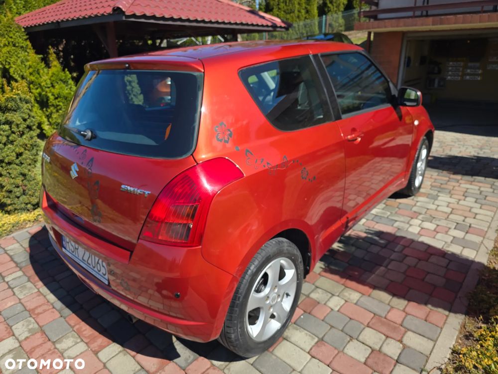 Suzuki Swift 1.3 Club - 2
