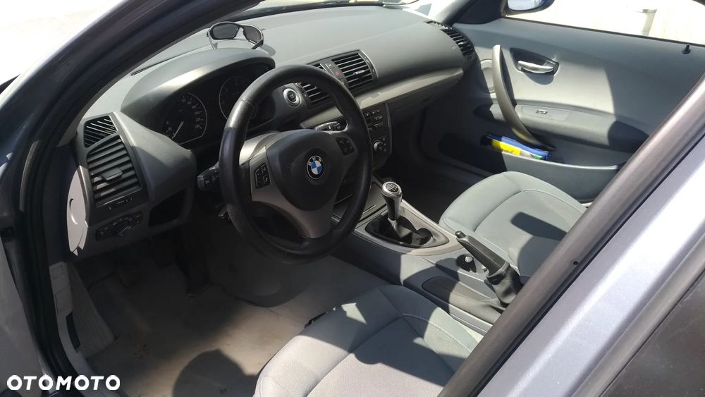 BMW Seria 1 118d - 6