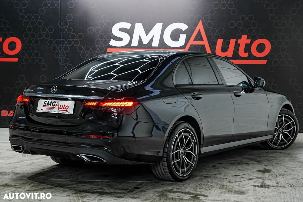 Mercedes-Benz E 300 de 9G-TRONIC AMG Line - 5