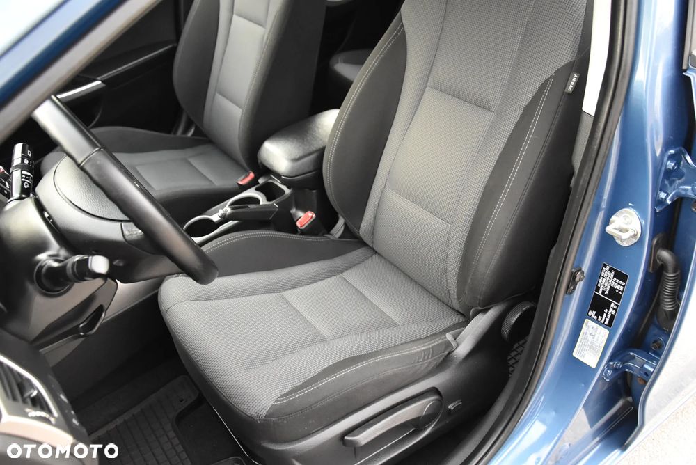 Hyundai i30 blue 1.6 GDI YES Gold - 27