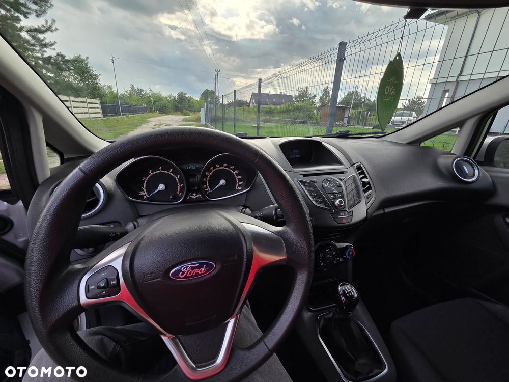 Ford Fiesta - 10
