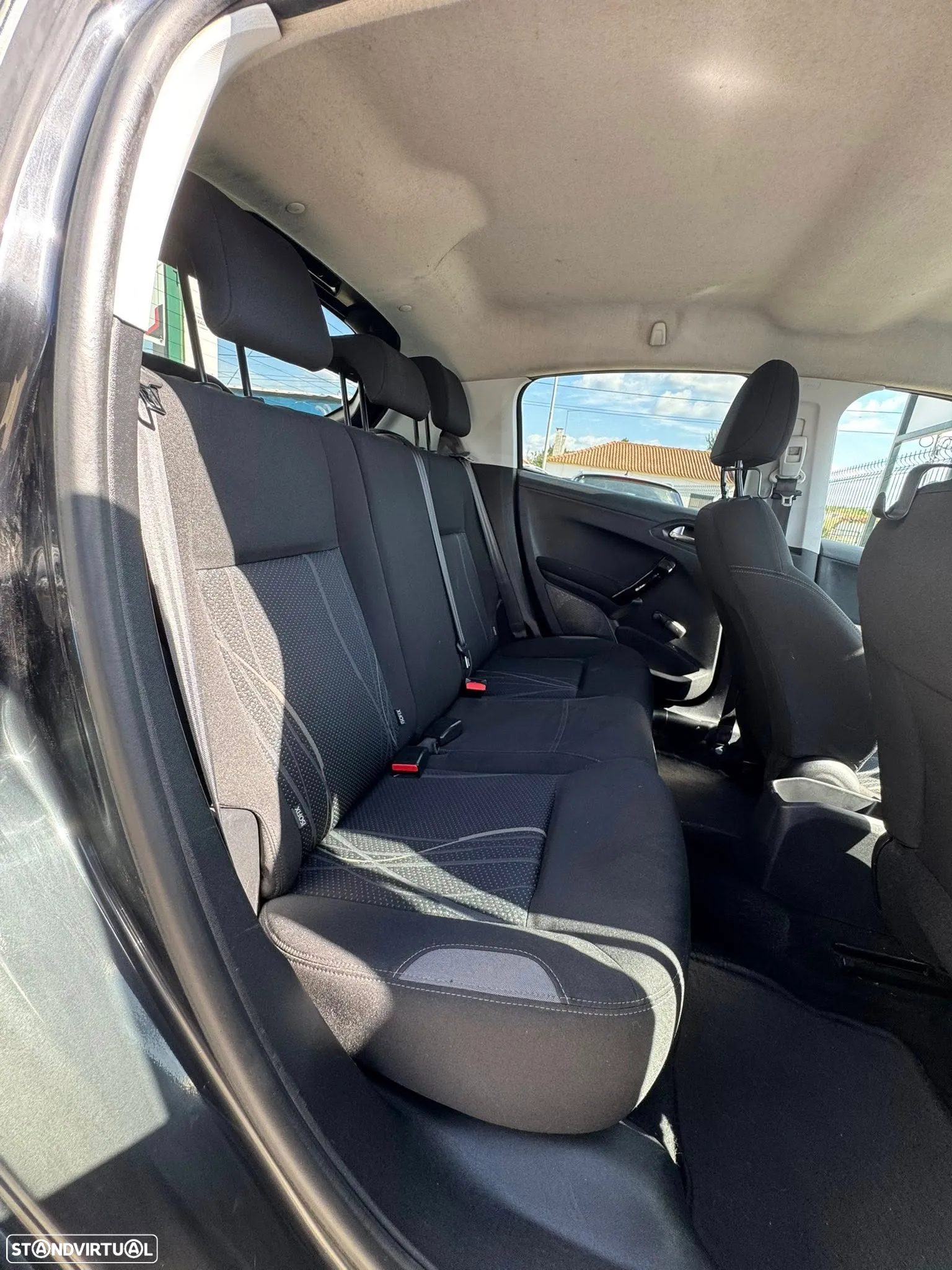 Peugeot 208 1.4 HDi Allure - 11