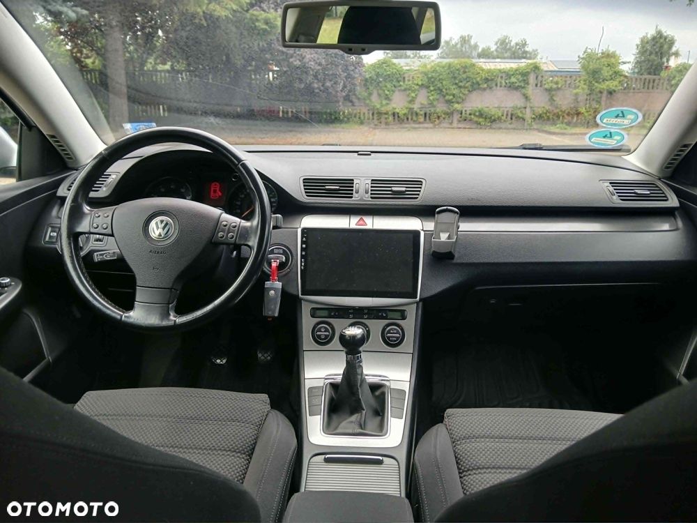Volkswagen Passat - 9
