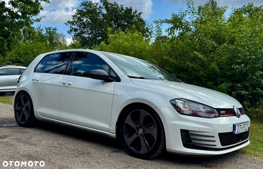 Volkswagen Golf 2.0 TSI BMT GTI DSG - 11