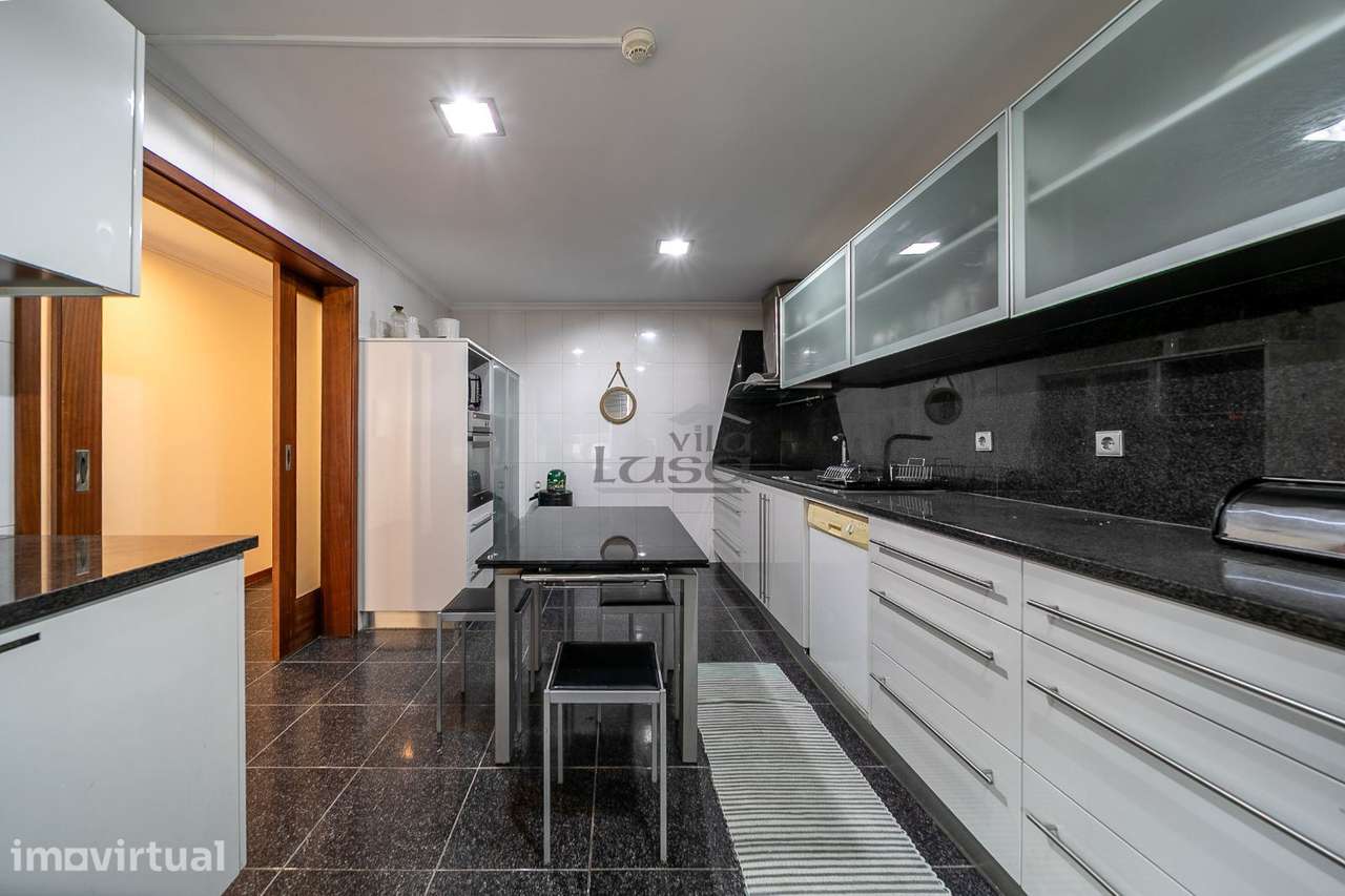 Moradia T3+1 Mobilada no Centro Histórico do Porto, com Vistas sobr... - Grande imagem: 5/30