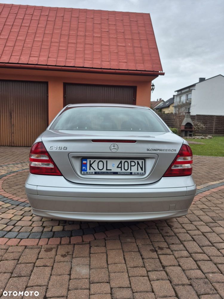 Mercedes-Benz Klasa C 180 Kompressor Classic - 7