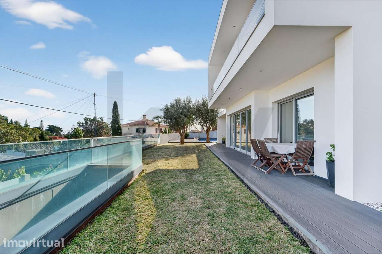 Moradia T3 Contemporânea com Piscina e 805 m2 de Terreno – São Martinh - Grande imagem: 4/60