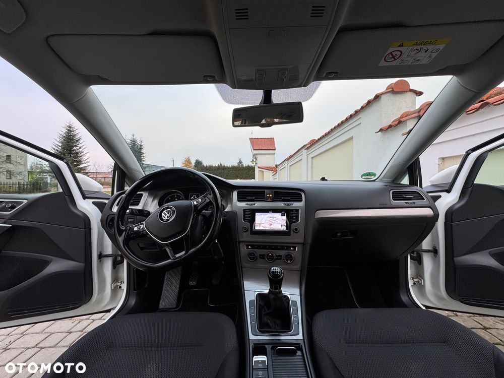 Volkswagen Golf - 12