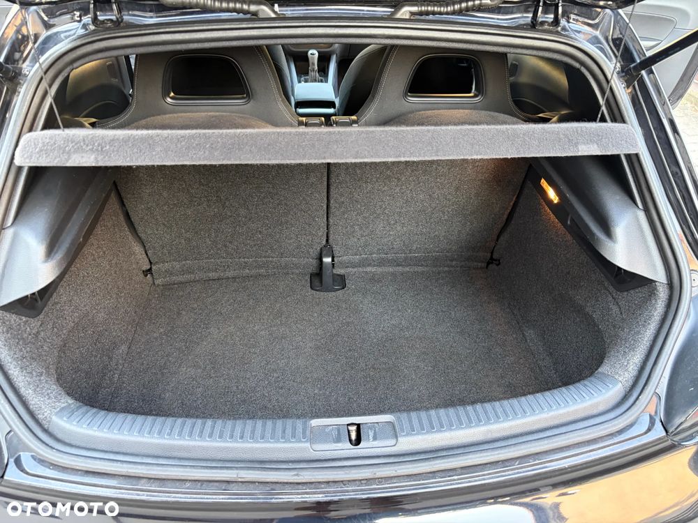 Volkswagen Scirocco 1.4 TSI BlueMotion Technology Life - 30