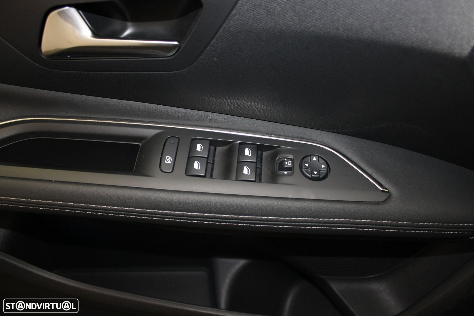 Peugeot 3008 1.5 BlueHDi Allure EAT8 - 25