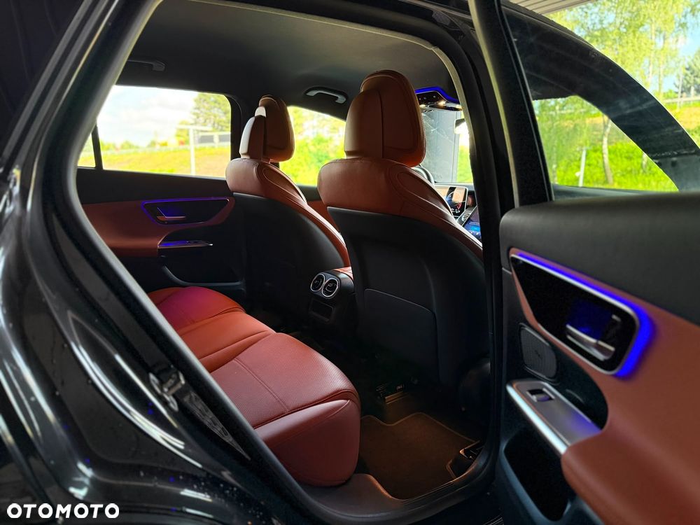 Mercedes-Benz GLC 300 de PHEV 4-Matic Avantgarde - 12