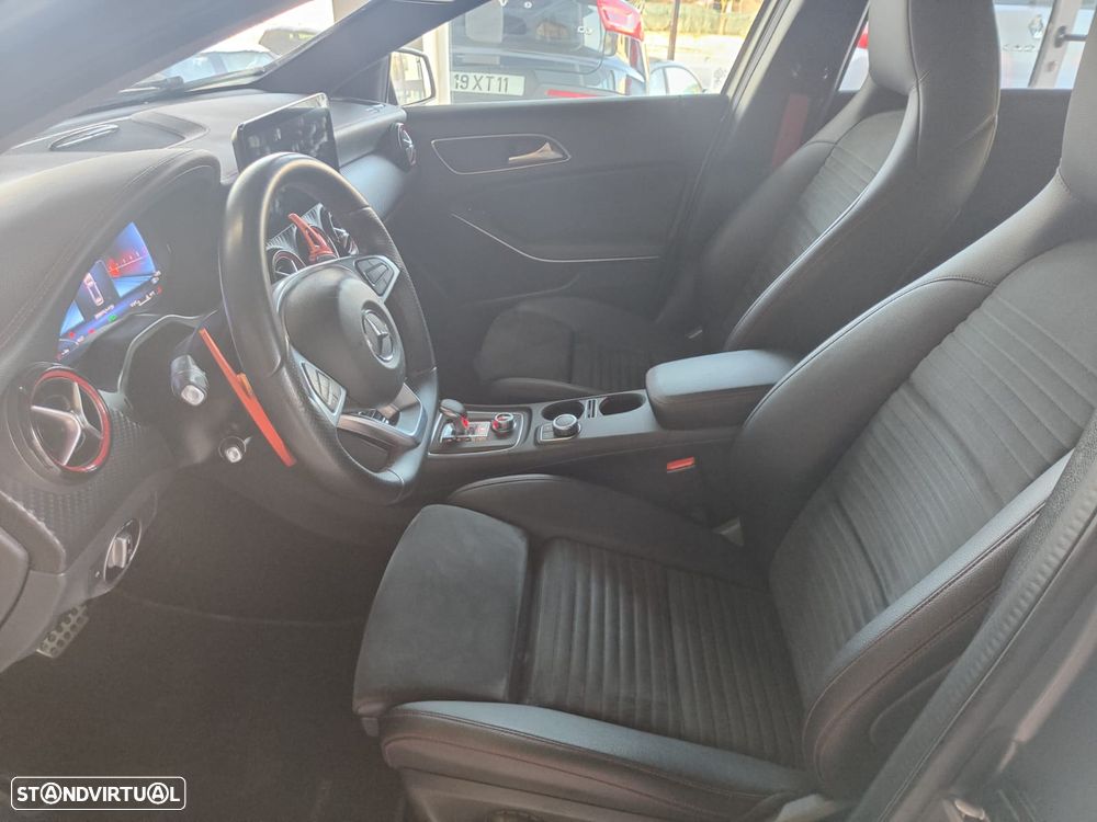 Mercedes-Benz A 45 AMG 4Matic Speedshift 7G-DCT - 11