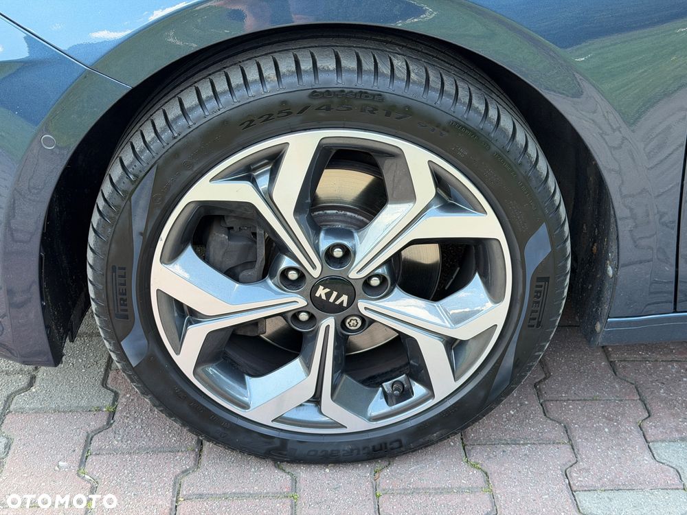 Kia Ceed 1.4 T-GDI DCT OPF Platinum Edition - 32
