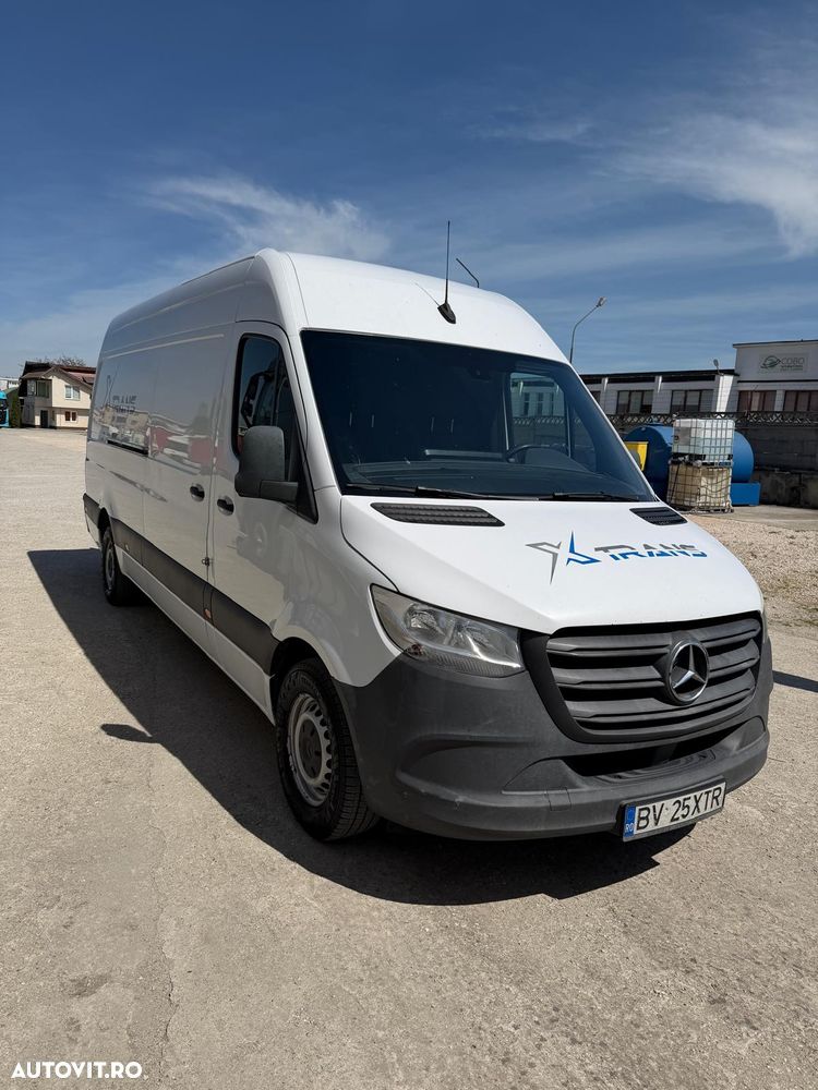Mercedes-Benz Sprinter - 1