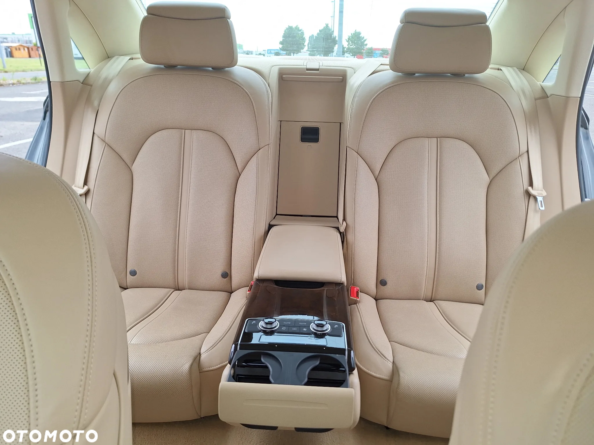 Audi A8 4.0 TFSI L Quattro - 14