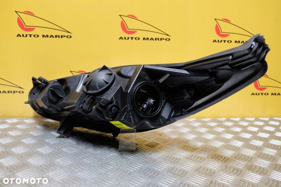 FORD FIESTA 2014-2019 REFLEKTOR LAMPA PRZÓD ZWYKŁA R USA - 12