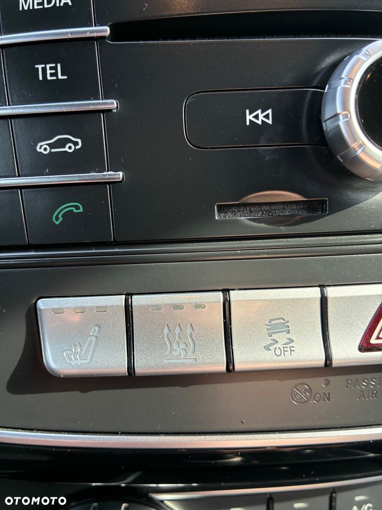 Mercedes-Benz GLE - 28