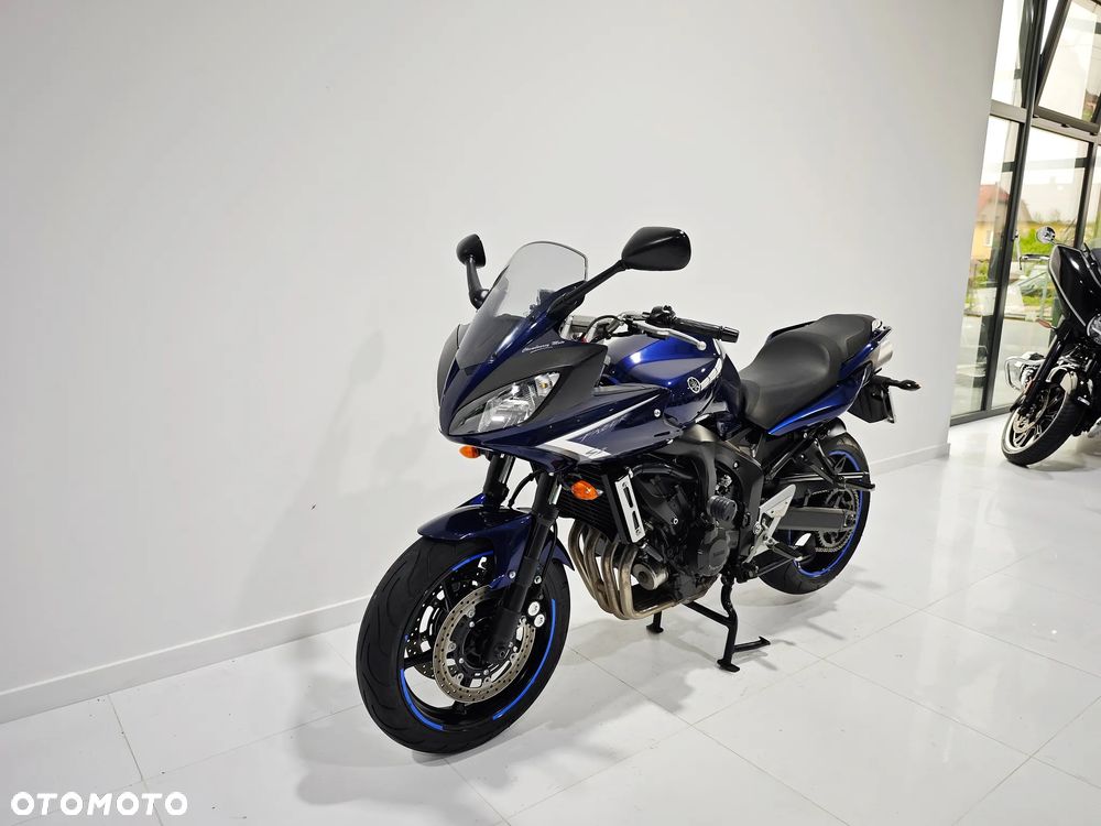 Yamaha FZ - 4