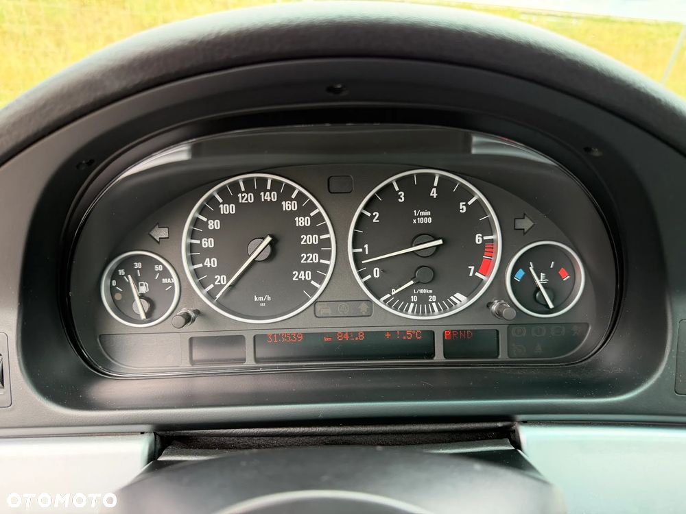BMW Seria 5 - 35