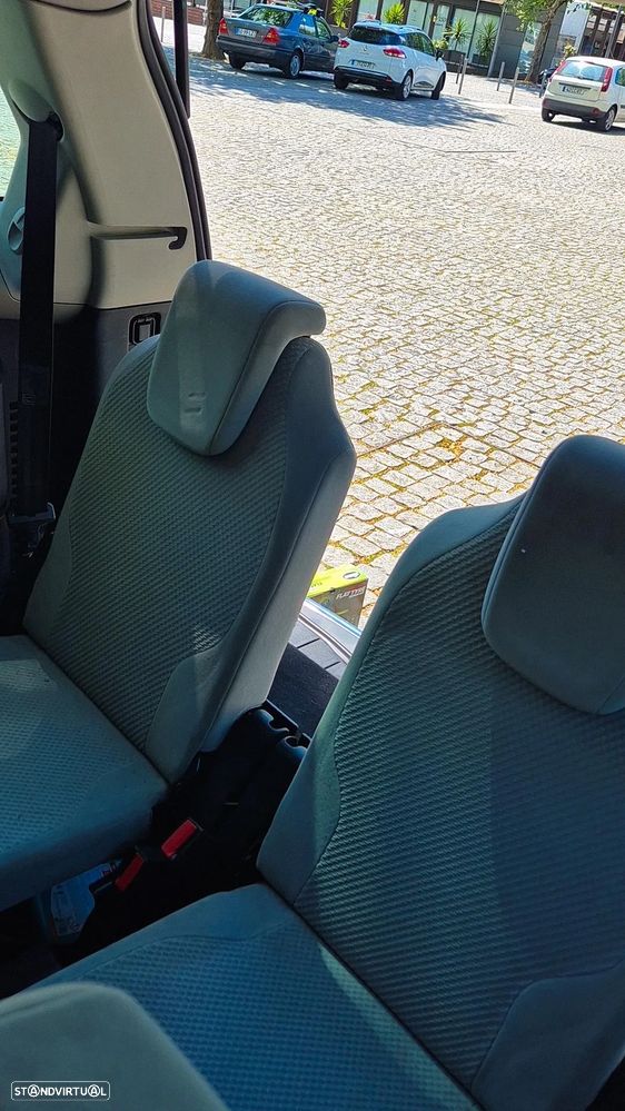 Citroën C4 Grand Picasso 1.6 HDi FAP 7L Exclusive - 12