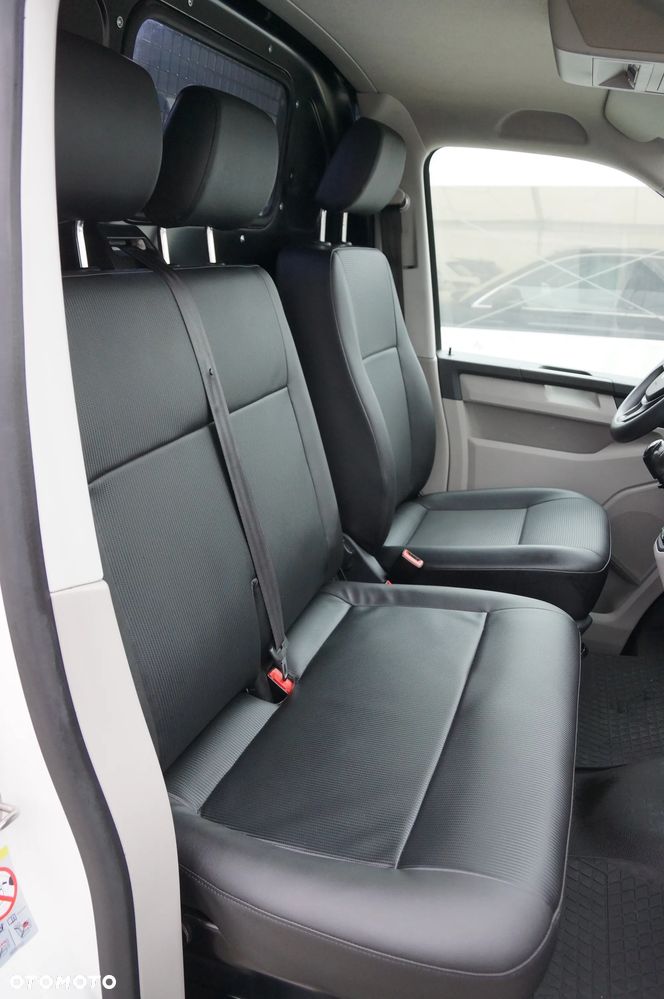 Volkswagen Transporter - 23