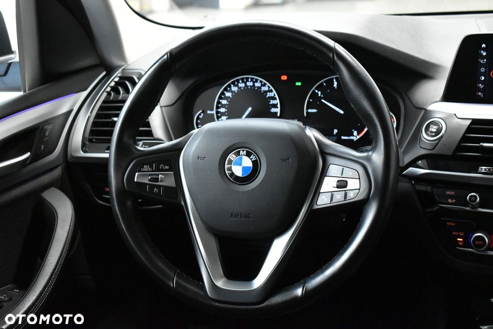 BMW X3 xDrive20d MHEV Advantage - 12
