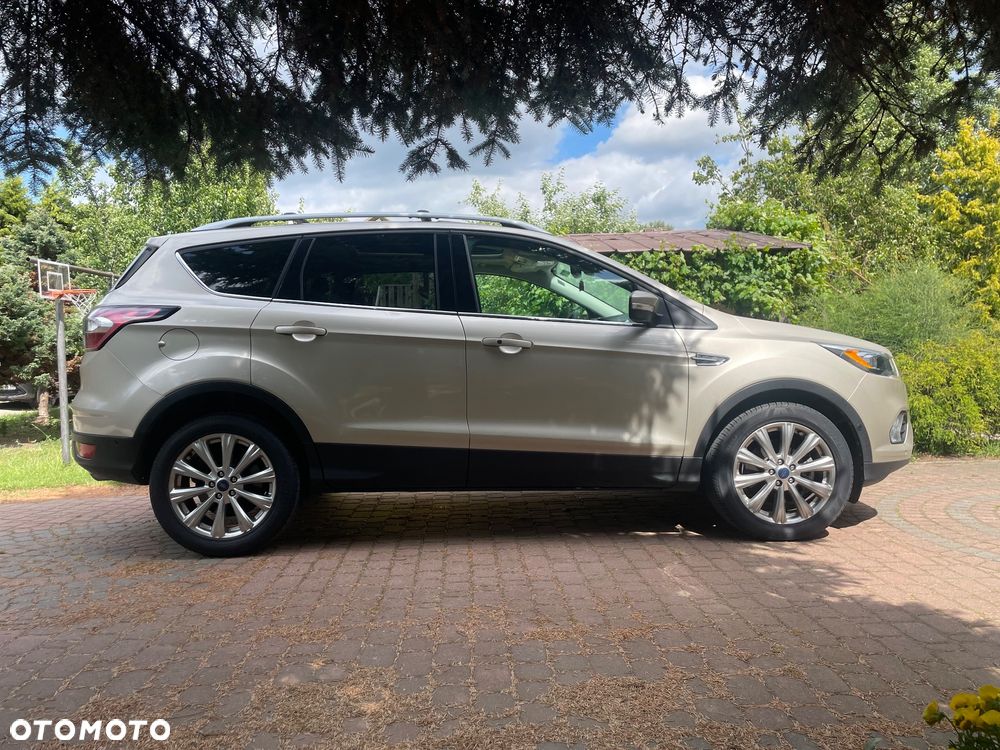 Ford Escape 2.0 EcoBoost AWD Titanium - 13
