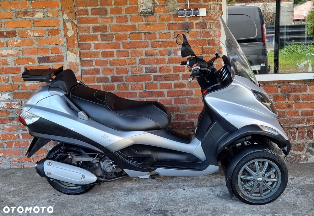 Piaggio MP-3 - 8