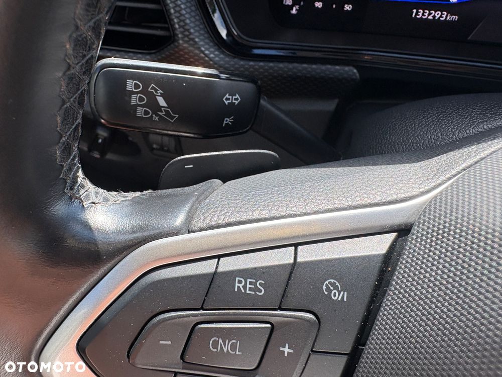 Volkswagen T-Cross - 25
