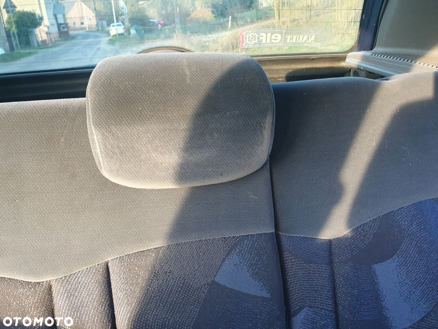 LAMPA LEWA TYŁ TYLNA TYLNIA RENAULT CLIO II 1998r PRZED LIFT NV432 4DRZWI - 2