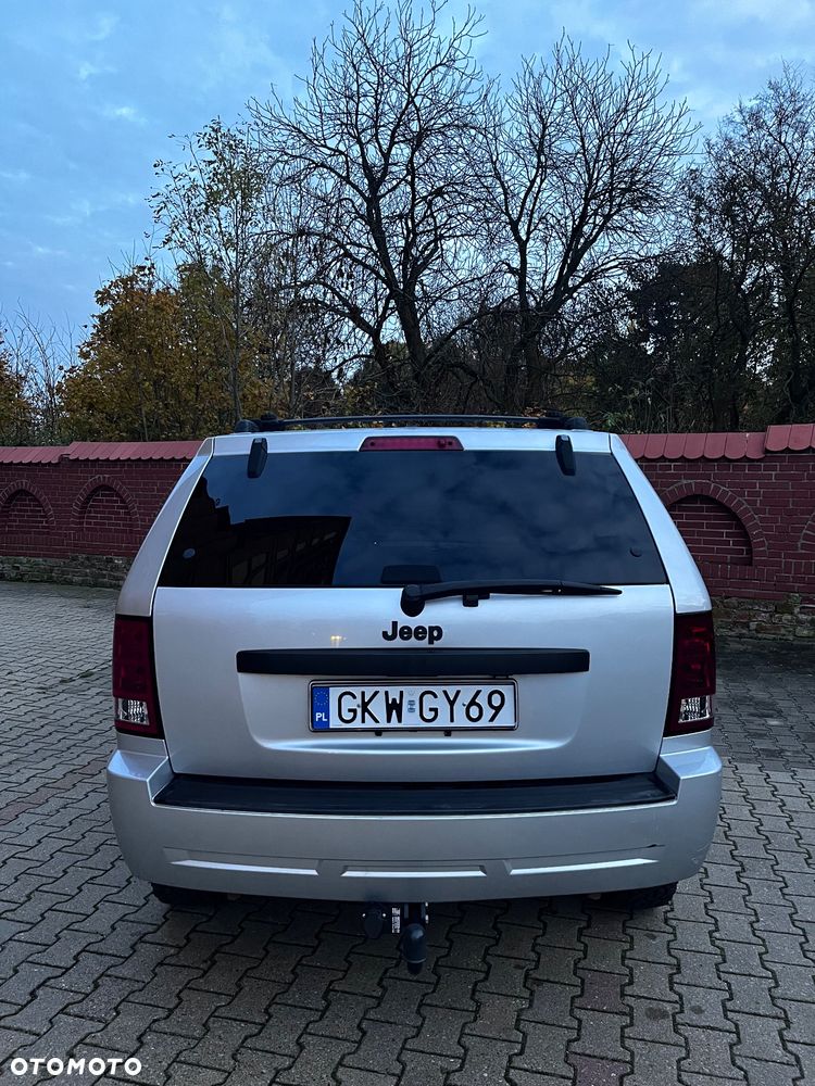 Jeep Grand Cherokee - 4