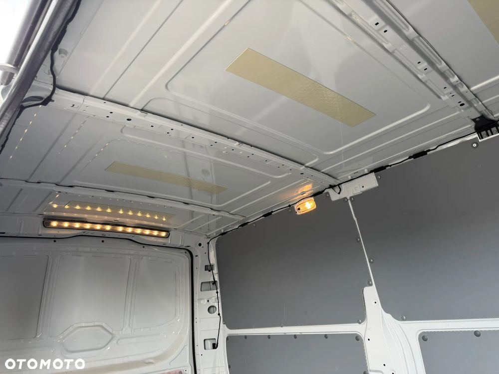 Mercedes-Benz Vito 116 CDI Furgon Długi - 24