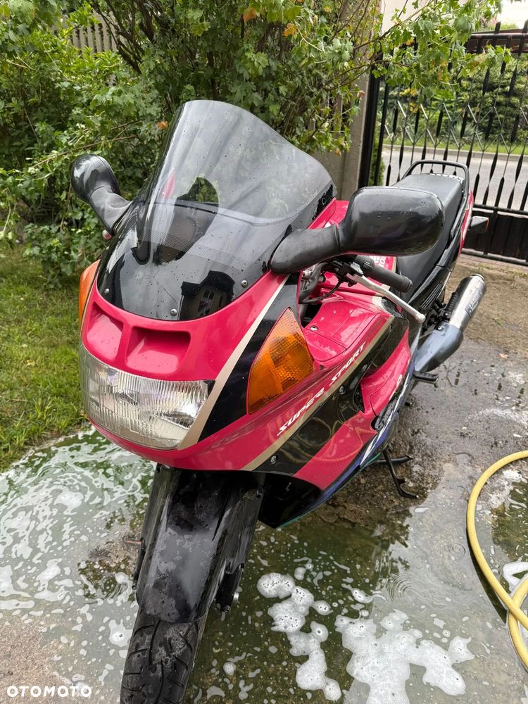 Honda CBR - 8