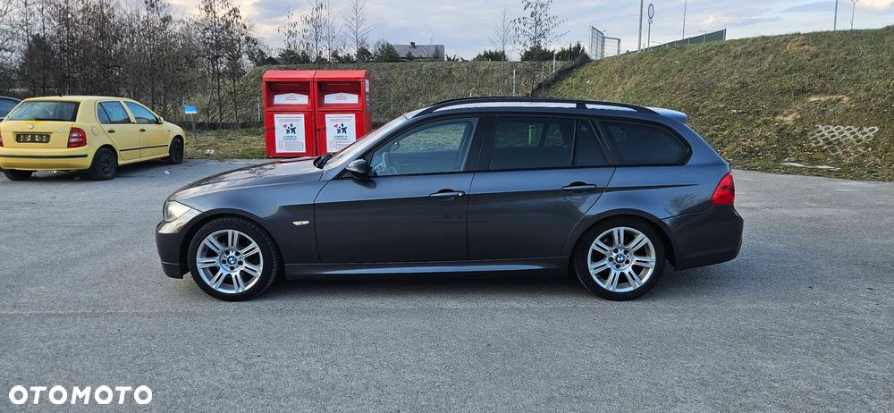 BMW Seria 3 320i - 3
