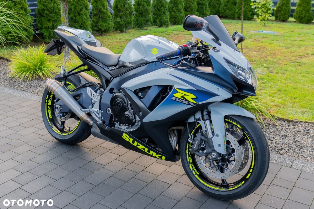 Suzuki GSX-R - 1
