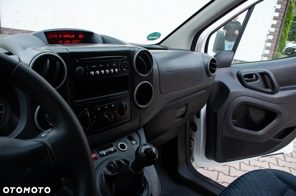 Peugeot PARTNER - 32