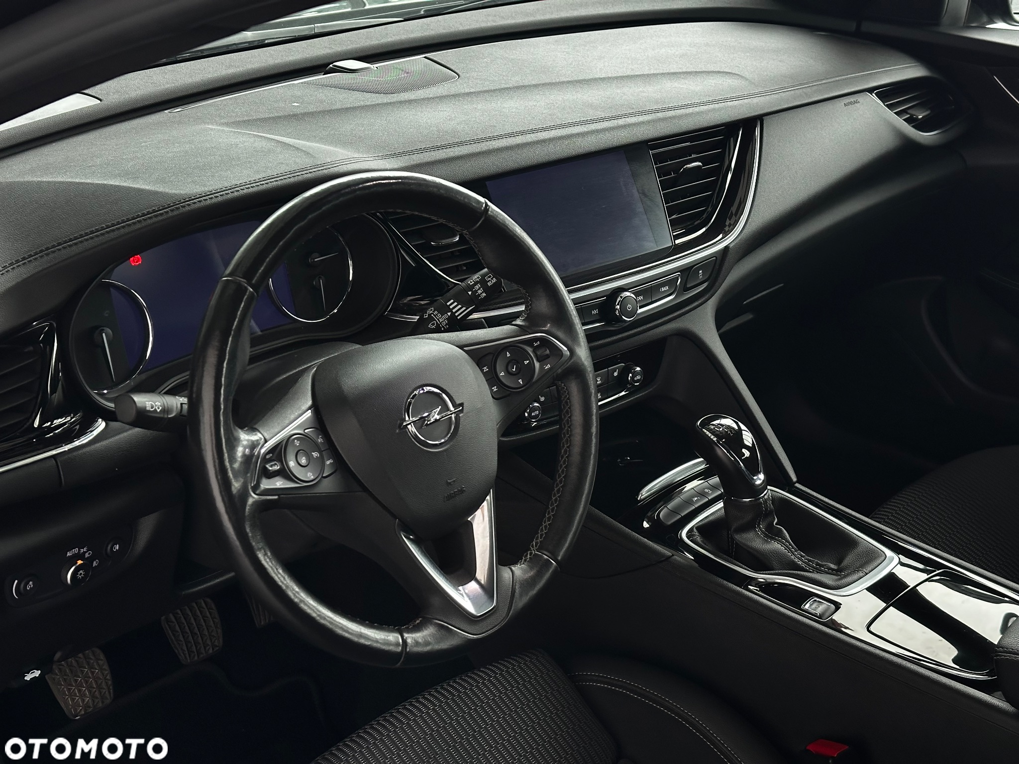 Opel Insignia - 18